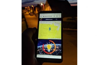 Eclairage rue smartphone