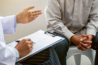 Des dispositifs médicosociaux permettent de maintenir dans leur emploi les agents touchés par des troubles psychiques et cognitifs.