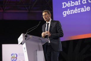 Congrès des maires 2025 : les élus locaux sur le qui-vive