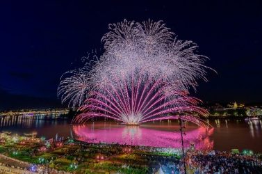 De nouvelles formulations moins impactantes sont testées chaque année au feu d’artifice du 14 juillet de Bordeaux.