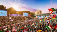 CHAMPIONS PARK - CELEBRATION DES ATHLETES - POV SPECTATEUR - 16.9-FR.jpg (1)