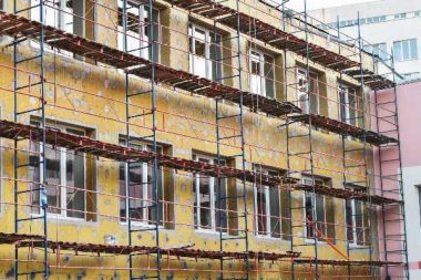 La rénovation énergétique d'un établissement scolaire peut justifier le recours à un emprunt, et une aide de la région.