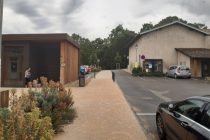 Une pergola végétalisée va prochainement relier le parc Popy et la rue de la République, le long de la mairie.