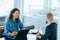 D'après la Cour des comptes, l'informatisation de l'accompagnement social est un "impératif"'.