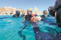 Un séjour à Marseille, aux îles du Frioul, a été précédé de séances de plongée en piscine pour aller au fond de l’eau.