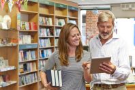 bibliothecaire-highwaystarz-AdobeStock_87449644