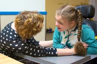 Enfant handicapée et son AESH