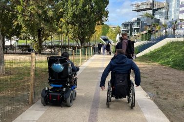 Une visite des sites a été organisée en compagnie de l'association APF France handicap et d'usagers handicapés.