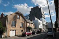 La reconstruction de la ville sur la ville engendre souvent des tensions avec le voisinage.