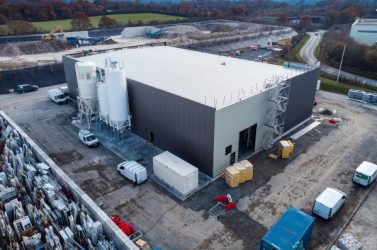 Un centre 
de tri et un 
fossilisateur 
ont été installés 
récemment 
sur le site de 
l’entreprise 
Courant à Avrillé 
(Maine-et-Loire). 
La montée en 
charge se fait 
progressivement.