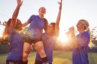 Accès des équipes féminines aux terrains de football, quand les municipalités s'en mêlent