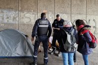 Une patrouille de l'unité d’assistance aux sans-abri, l’Uasa