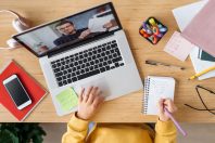 studi La transformation de l'éducation grâce aux formations en ligne