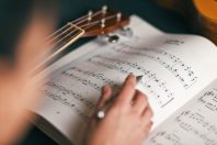 enseignement-musique-Michael Nivelet-AdobeStock_112128372