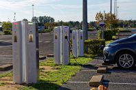 Borne recharge voiture électrique