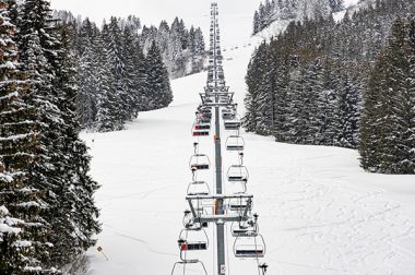 La montagne tente sa mue : deux députés formulent cinquante propositions