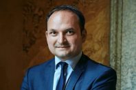 Régis Juanico, président de Régis Juanico Conseils, expert en politiques publiques sportives, auteur de Bougeons !, manifeste pour des modes de vies moins sédentaires (Editions de l’Aube), député PS de La Loire entre 2007 et 2022