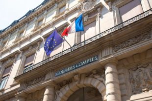 La cour des comptes à Paris