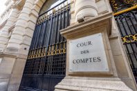 Paris, France - 27 janvier 2024: Entrée du bâtiment de la Cour des Comptes, juridiction française chargée notamment de contrôler la régularité des comptes de l'état et des organismes publics