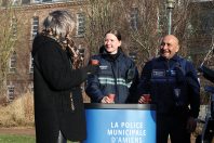 partage café avec des policier
