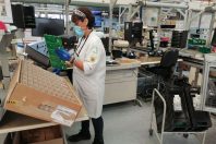 Sur l'ancien site Moulinex de Saint-Lô (Manche), Seb produit une part de plus en plus grande des cartes électroniques dont le groupe a besoin pour son électroménager.