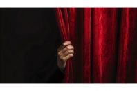 spectacle-Irina Ukrainets-AdobeStock_793305803