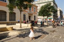 Place François-Moisson à Marseille (Bouches-du-Rhône), l'aménagement a été réalisé par Olivier Bedu, du cabinet StrucArchi, projet "Nouveaux commanditaires" de la Fondation de France.