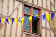 village-fête-Elena Dijour-AdobeStock_842648864