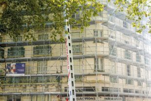 La concession signée par la ville de Vichy (Allier) devrait donner lieu à plus
de 300 logements créés dans le centre-ville.