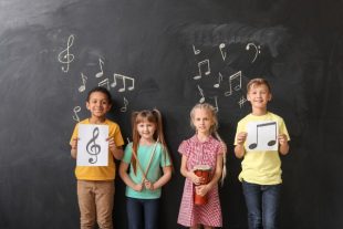 enfants-EAC-Pixel-Shot-AdobeStock_334958275