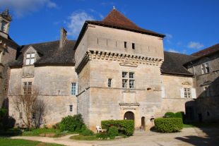 patrimoine-Château de Cénevières, Lot - vouvraysan-AdobeStock_441602906