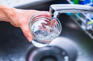 Pollution aux PFAS : les collectivités refusent de porter le chapeau