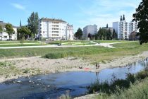 es berges du canal de l’Ill à Mulhouse ont été renaturées après démolition d’une ancienne friche industrialo-administrative. Cela assure aussi 
la continuité de la trame verte et bleue.
