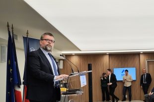 Luc Carvounas (ici en janvier), s'inquiète de la capacité des CCAS à répondre encore aux besoins sociaux.