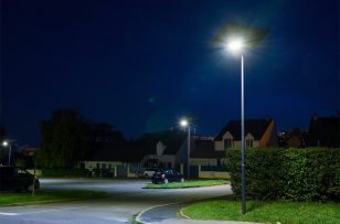 ÉCLAIRAGE PUBLIC SOLAIRE Rénover son parc d’éclairage public en y incluant du solaire : un choix éclairé pour sa commune !