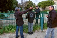 Les médiateurs sociaux de l'Association DUNES vont à la rencotre des habitants de la cité Consolat à Marseille
