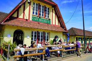 Repas Café Heureux