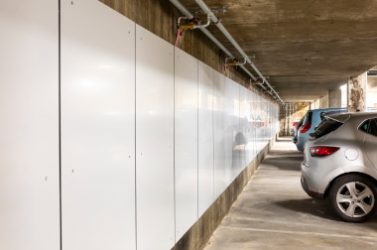 Panneaux de géothermie ENGIE Solutions en exploitation dans un garage , 53 avenue Philippe Auguste , Paris 11 éme.