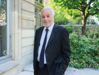 9 avril 2025, François Rebsamen, ministre de l'Aménagement du territoire et de la Décentralisation.