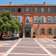 Lors des prochaines élections municipales, le RN espère conserver la mairie de Fréjus pour davantage s’implanter dans la CA Var Estérel Méditerranée.