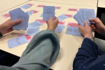 Le non-jugement, la confidentialité et la bienveillance 
sont de mises lors d’une partie du jeu « Normal, non ? ».