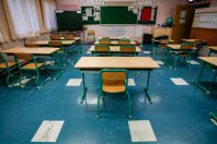 Selon le ministère de l'Éducation nationale, seuls 50 % des établissements scolaires possèdent un dossier technique amiante.