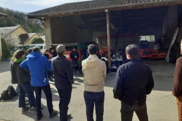 Faire se rencontrer agriculteurs cédants et repreneurs, un gros enjeu dont se sont saisies certaines
collectivités locales en lien avec leurs partenaires agricoles, comme ici dans le Grésivaudan (Isère).