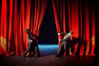 spectacle-andrys lukowski-AdobeStock_229205438