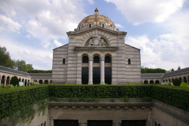 Crématorium_du_Père-Lachaise_04