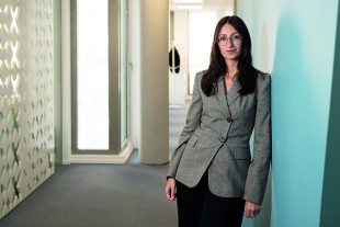 Eva Mastromarino, doctorante en droit de l'aménagement public à la Métrôpole Aix-Marseille