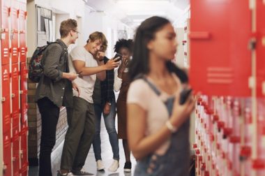 Harcèlement scolaire : la région Hauts-de-France sensibilise les agents de ses lycées