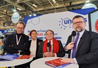 « Je n’ai jamais vu un exécutif venir donner un coup de rabot sur les politiques sociales », affirme Luc Carvounas (à droite)