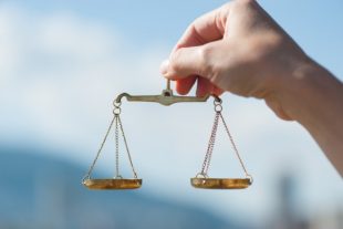 photo-balance-de-la-justice