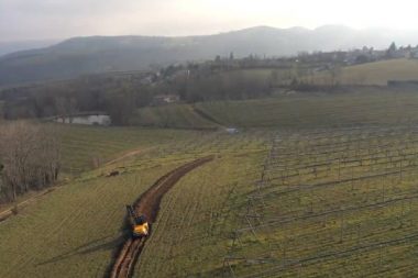 La communauté de communes Rhône Crussol met en pratique une technique d'hydrologie régénérative, le Keyline design, auprès de sept agriculteurs.